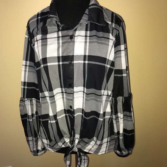 French Laundry Tops - French Laundry Black Plaid Tie Shirt Size Large